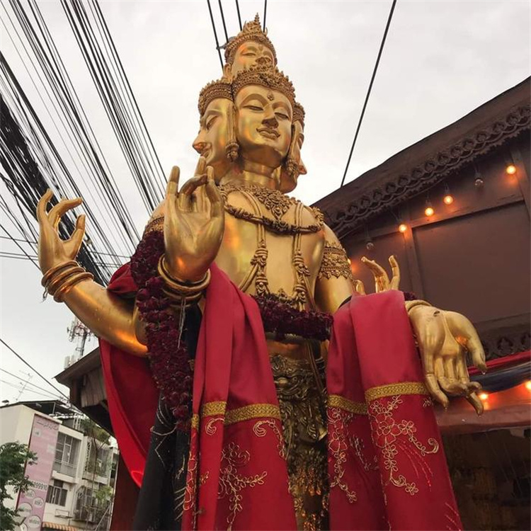 在曼谷街头与王宫深处:解码泰国生死建筑密码 在曼谷街头与王宫深处:解码泰国生死建筑密码